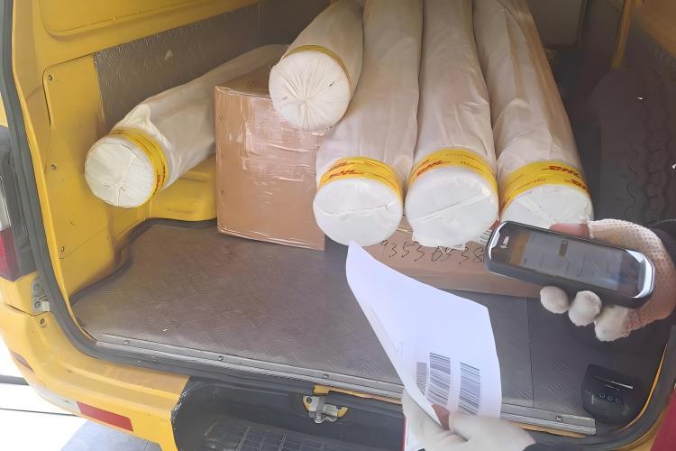 تحویل موفق پارچه فیلتر ضد الکتریسیته ساکن درجه بالا به مشتری بلغاری